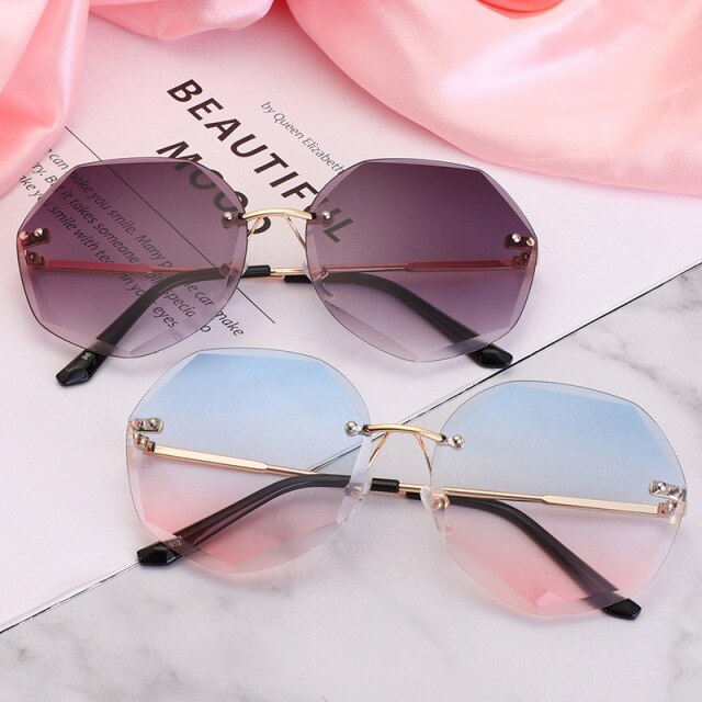 Мода 2023: женские брендовые солнцезащитные очки
